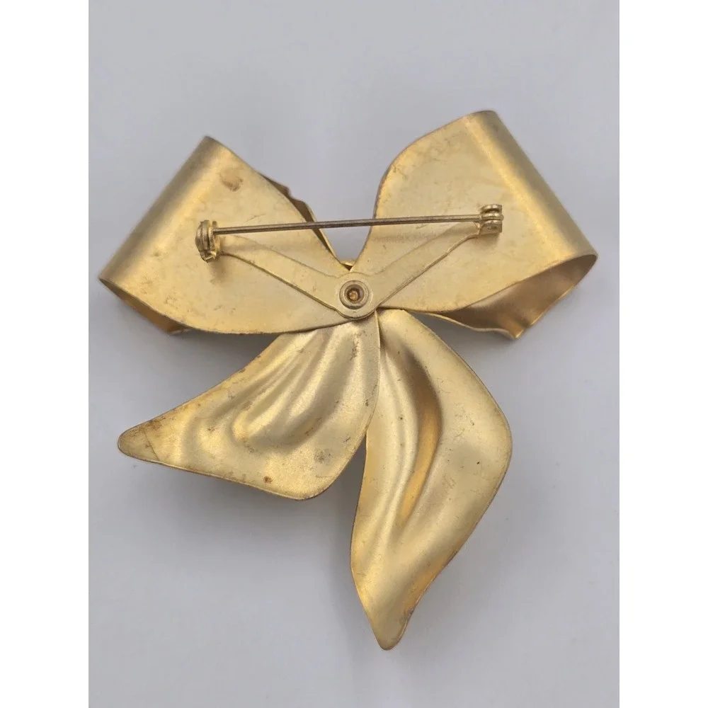 Vintage Gold Tone Bow Brooch Pin Rhinestone Ribbon Textured Matte Finish Jewelry
